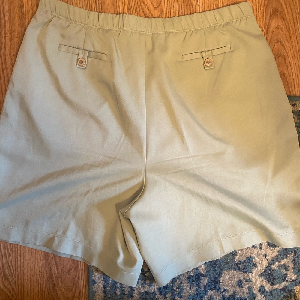 Coral Bay Golf Khaki Shorts Sz 16